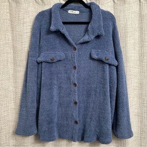 Boutique Molly Green Cozy Blanket Material Button Up Shacket Top Blue Size Small